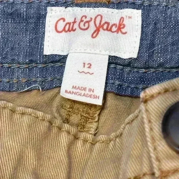 Cat & Jack - Tan Cargo Shorts - Boys size 12 - Picture 4 of 4